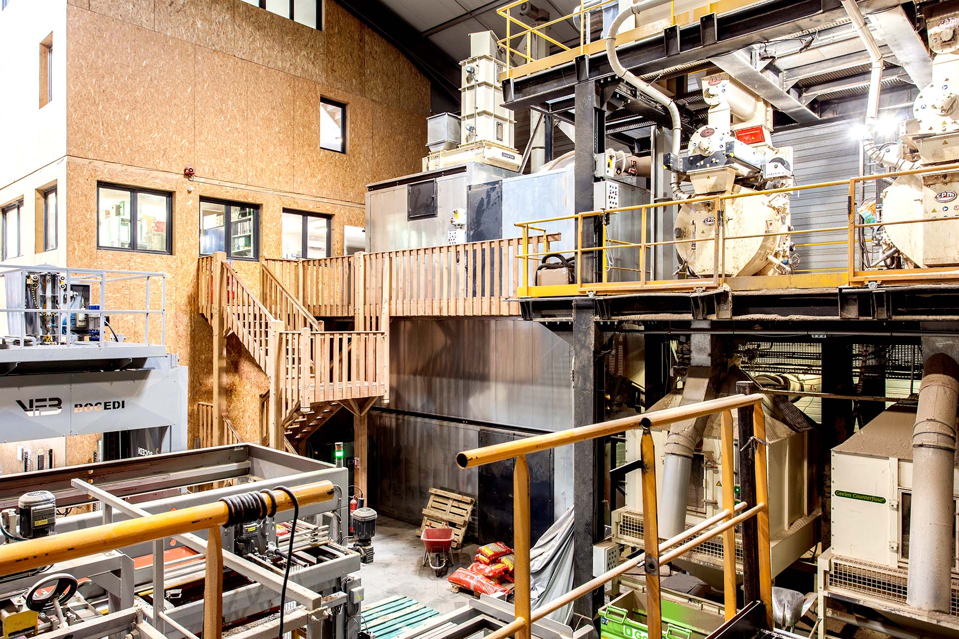 KwBois fabrication de granulés de bois à Saint-Paul-de-Jarrat